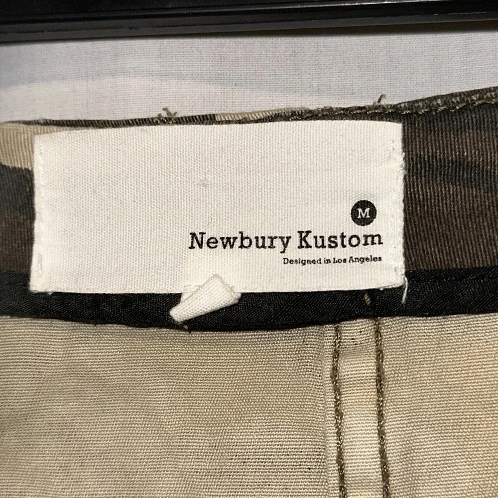 Newbury Kustom camouflage mini skirt size medium